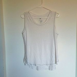 Off white linen/polyester tank top never worn